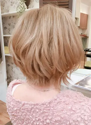 ショート カラー ビーズアモール 豊田店のヘアスタイル