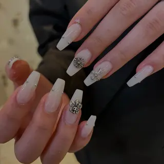 ネイル MiMi / ICONIQ天神店のネイルデザイン