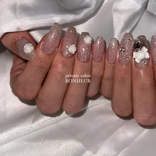 ネイル BONHEUR Annaのネイルデザイン