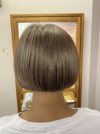 ショート カラー CRADLE Takeuchiのヘアスタイル