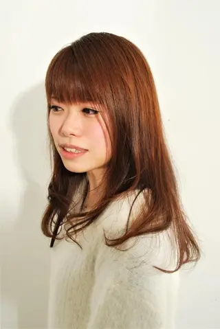 セミロング カラー リコリトル 札幌駅前店所属・伊原 秀二のヘアスタイル