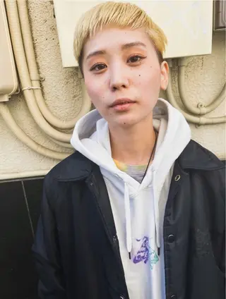 ショート カラー kotomi .のヘアスタイル