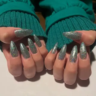 ネイル T-Rich所属・高野 沙玖良のネイルデザイン