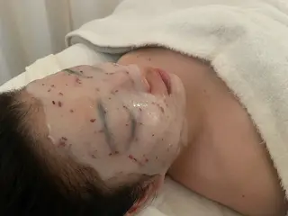 小顔/リンパ/マッサージL.sana所属・小顔/フェイシャル L.sanaのエステ・リラクイメージ