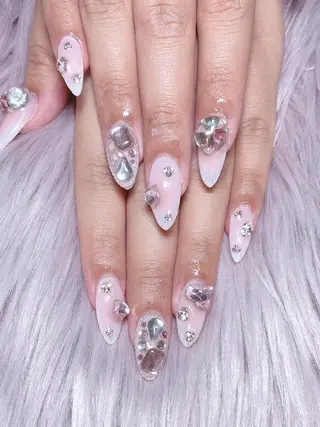 ネイル 稲垣 江梨花のネイルデザイン