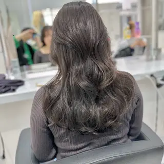 ミディアム カラー 赤み消し🌿 透明感カラー🫧のヘアスタイル