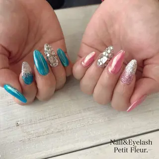 ネイル Petit Fleur所属・青柳 亜梨奈のマツエク・マツパデザイン