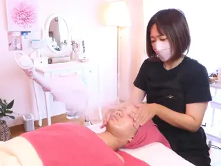 毛穴&リンパマッサージ専門サロン 花のWA所属・毛穴&リンパマッサー ジ専門サロン花のWAのエステ・リラクイメージ