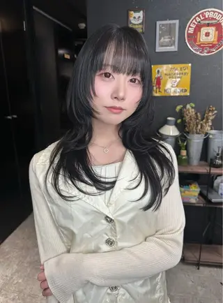 カラー 齋藤 春姫のヘアスタイル