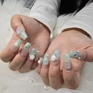 ネイル SHI ONのネイルデザイン