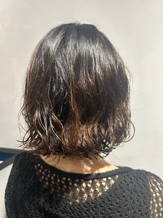 ミディアム カラー パーマ IT by ALBUMあいりのヘアスタイル