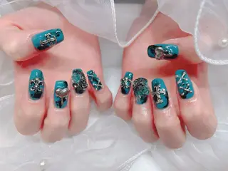 ネイル Piacere所属・Piacere 絵美のネイルデザイン