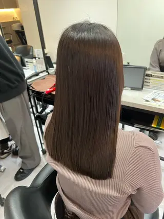 セミロング カラー 縮毛矯正✨️レイヤー クボタリョウのヘアスタイル