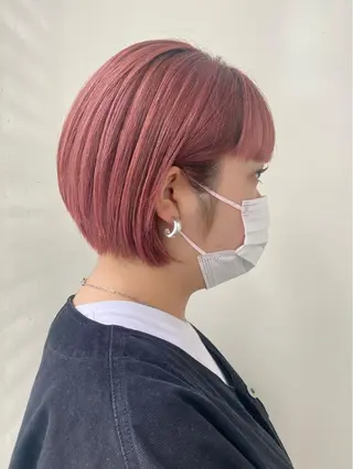 ショート カラー ANNA /艶髪/ハイトーンのヘアスタイル