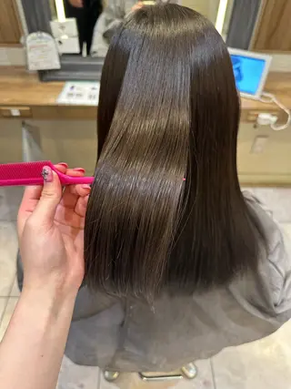 パーマ×レイヤー| カラー カホ🪩🤍のヘアスタイル