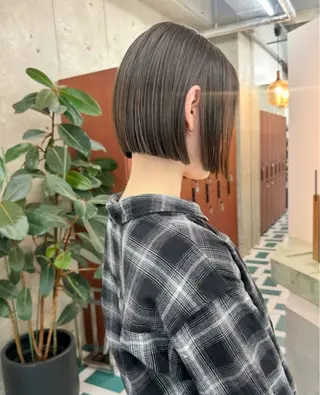 ショート カラー noé【ノエ】所属・伊藤 凜のヘアスタイル
