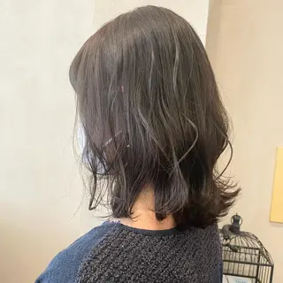 ミディアム カラー roost 優のヘアスタイル