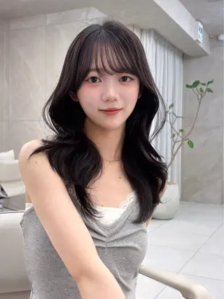 ロング 栄/レイヤー/ 津野 こころのヘアスタイル