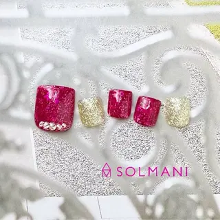 ネイル SOLMANI 予約担当のネイルデザイン
