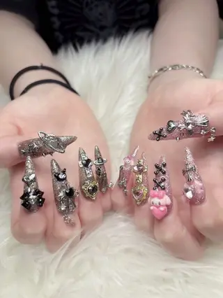 ネイル ENsalon AKIRAのネイルデザイン