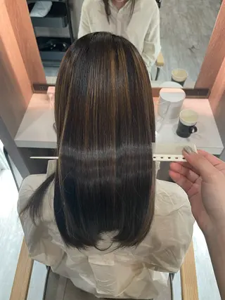 セミロング youres hair 2´nd所属・森木 遥香のヘアスタイル