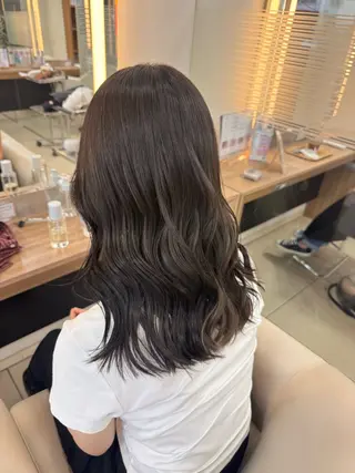 セミロング 艶カラー/ベージュ カラー/tuburaのヘアスタイル