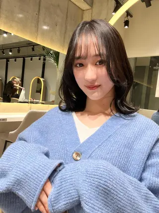 セミロング カラー 福岡縮毛矯正✨️ ストレート 向井和輝のヘアスタイル