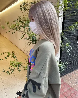 セミロング カラー VEGA天神 ブリーチのヘアスタイル