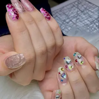 ネイル Roi〈ロワ〉 Reikaのネイルデザイン