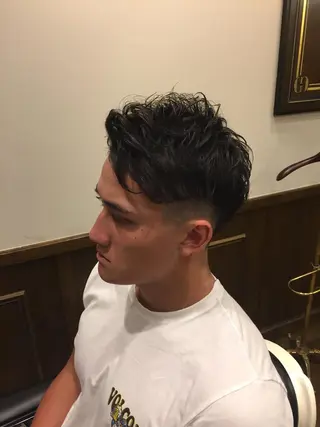 ショート ヒロ銀座ヘアーサロン 五反田店所属・寺嶋 涼のヘアスタイル