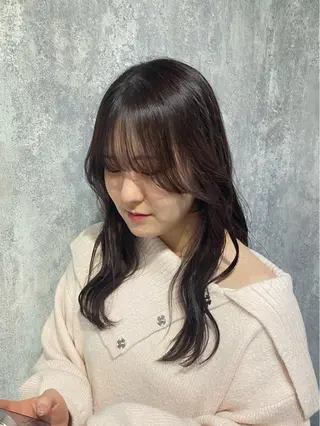 カラー shiori/透明感 /顔周り/髪質改善のヘアスタイル