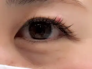 マツエク・マツパ 岡田詩織 MODE Ks松原店のヘアスタイル