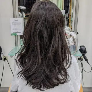 ロング パーマ TONI&GUY所属・Otsuka Satsukiのヘアスタイル