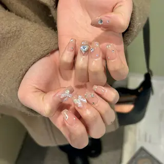 ネイル ⠀ loggy.のネイルデザイン