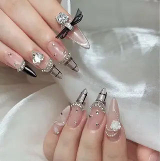 ロング moomi ゆりのネイルデザイン