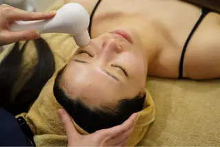 小顔/たるみ/黒ずみ除去専門サロン/SONA 大和西大寺店所属・【小顔専門看護師 サロンSONA】のエステ・リラクイメージ