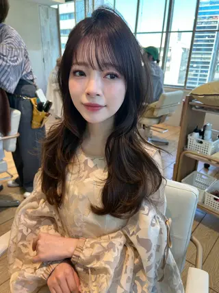 ロング 🎀大竹美侑／顔まわ りカット／レイヤーのヘアスタイル