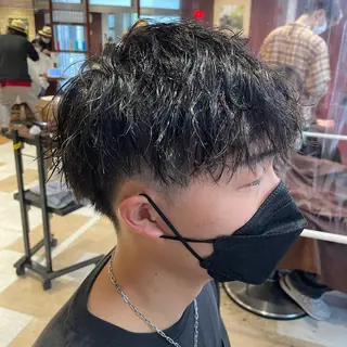 ミディアム パーマ メンズ ツイスパ/メンズ特化 🦋𝑺𝑶𝑵𝑬の眉毛・アイブロウイメージ