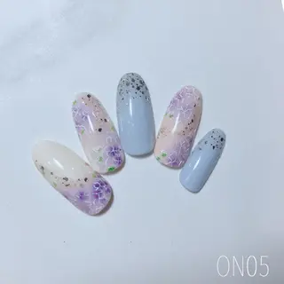 ネイル 園 寛子 （ネイリスト）のネイルデザイン