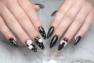 ネイル 林 Yunaのネイルデザイン