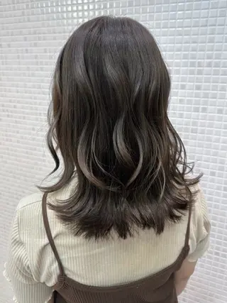 セミロング カラー 髪質改善・艶髪カラー 🌷miku🌷のヘアスタイル