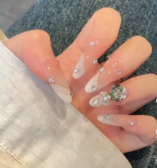 ネイル iNEKO所属・Lee Leeのネイルデザイン