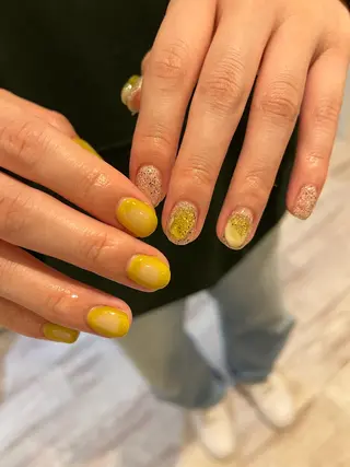 ネイル une／YUKINA 🫧大人nuanceのネイルデザイン