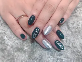 ネイル 鈴木 優菜のネイルデザイン