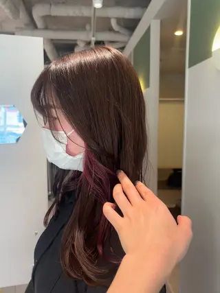 カラー momb所属・杉浦 姫菜のヘアスタイル