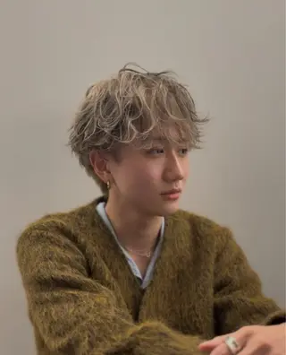 ショート カラー ヘアアレンジ メンズ 髙橋 翔一のヘアスタイル