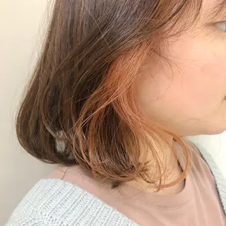 ミディアム カラー 梅本 佳奈のヘアスタイル