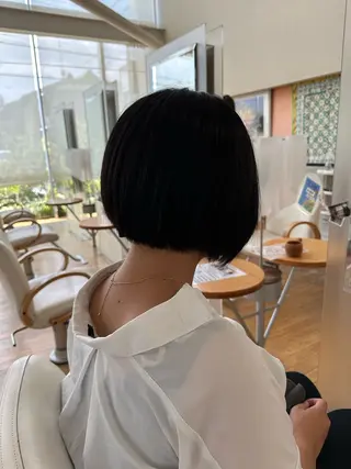 ショート 山本 瑠華のヘアスタイル