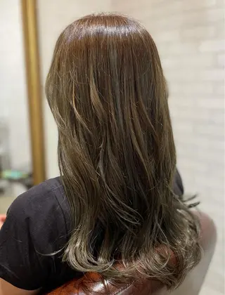 カラー Lusso店長 千崎慎介のヘアスタイル