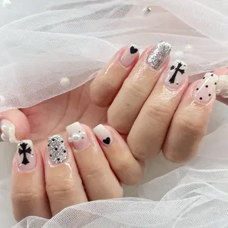 ネイル VIERU YURIのネイルデザイン